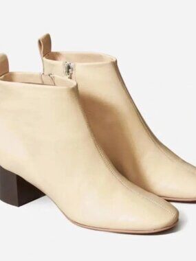 Everlane Leather Day Boot in Ecru, Size 10.5